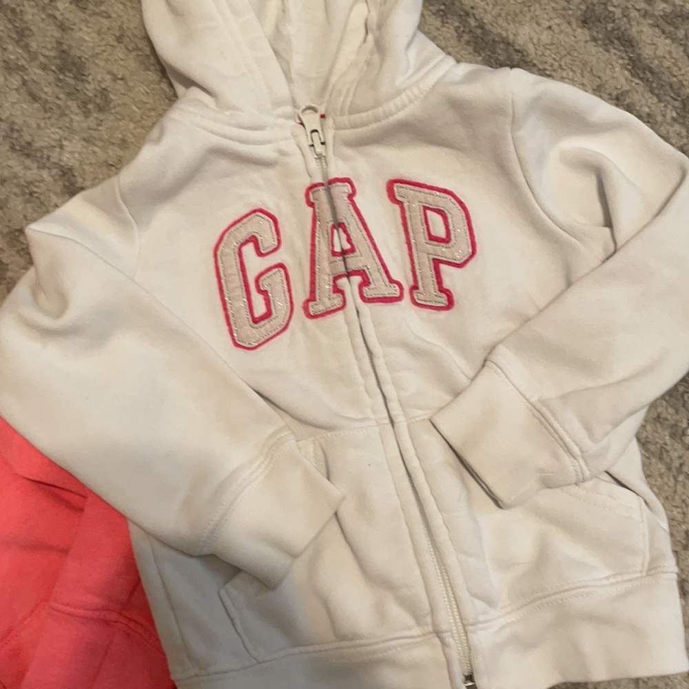 Three Gap Sweatshirts - Picture 4 of 4